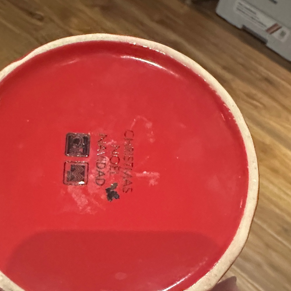 Red Snowflake Mug - Picture 2 of 4